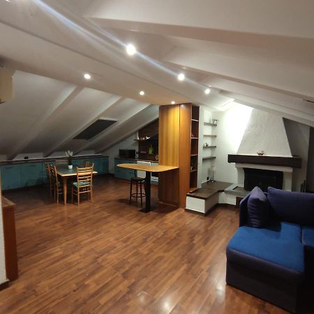 Loft Mansardato Monza Eksteriør billede